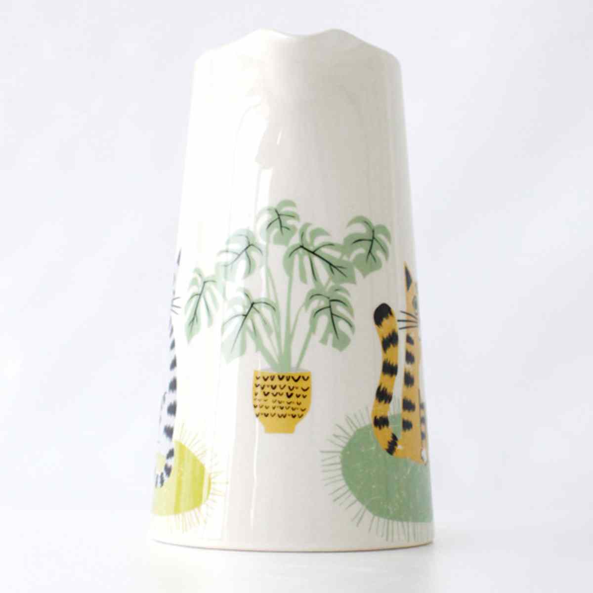 トールジャグネコ（TallJagCat）